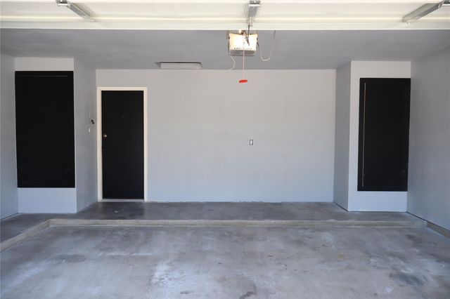 905 Whitewing Lane, College Station, TX 77845