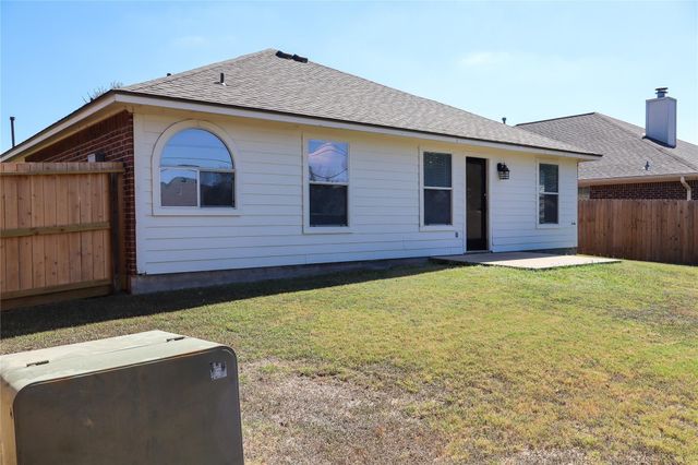 905 Whitewing Lane, College Station, TX 77845