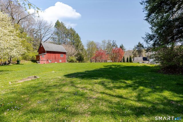 32 Pond Brook Road, Newtown, CT 06470