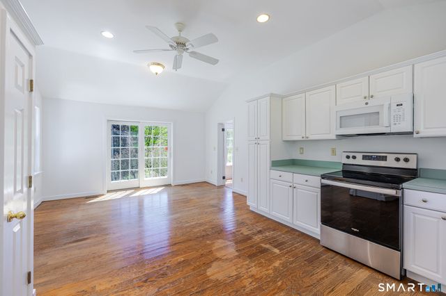 32 Pond Brook Road, Newtown, CT 06470