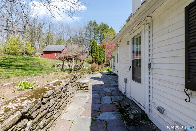 32 Pond Brook Road, Newtown, CT 06470