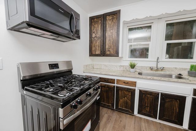 1538 W Cortland Avenue, Fresno, CA 93705
