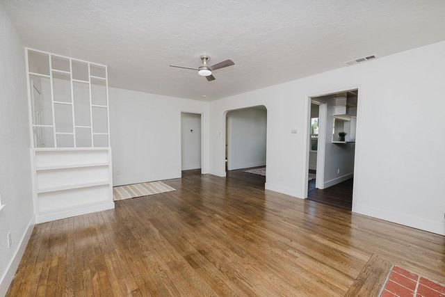 1538 W Cortland Avenue, Fresno, CA 93705