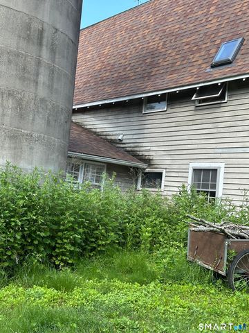 7 Notch Road, Granby, CT 06035