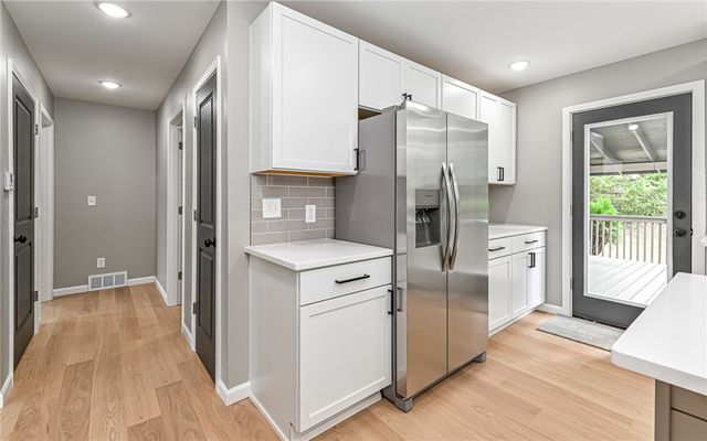 557 Morningstar Dr, Franklin Twp, PA 16117