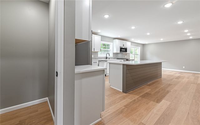 557 Morningstar Dr, Franklin Twp, PA 16117