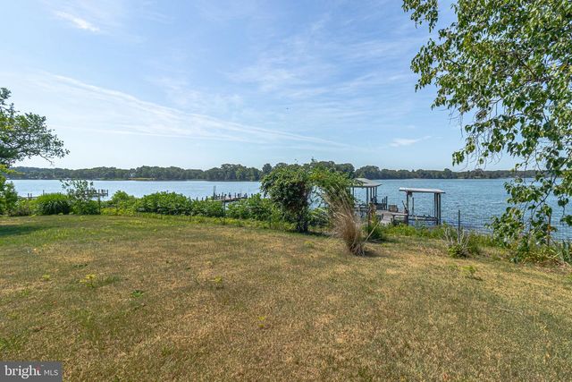 244 CHERRY ORCHARD LN, Montross, VA 22520