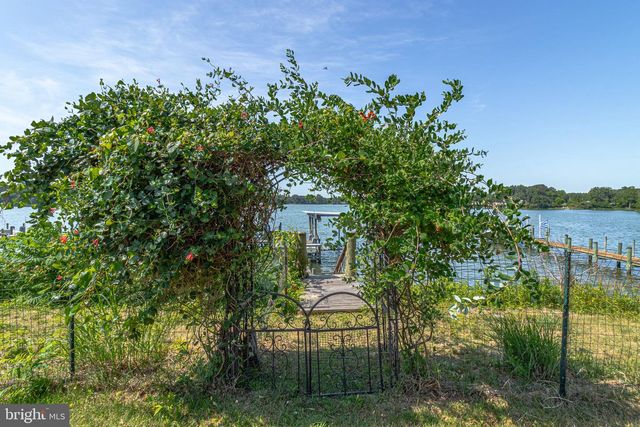 244 CHERRY ORCHARD LN, Montross, VA 22520