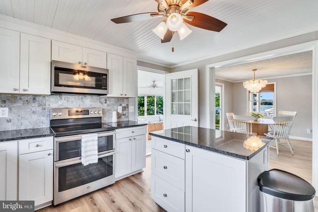 244 CHERRY ORCHARD LN, Montross, VA 22520