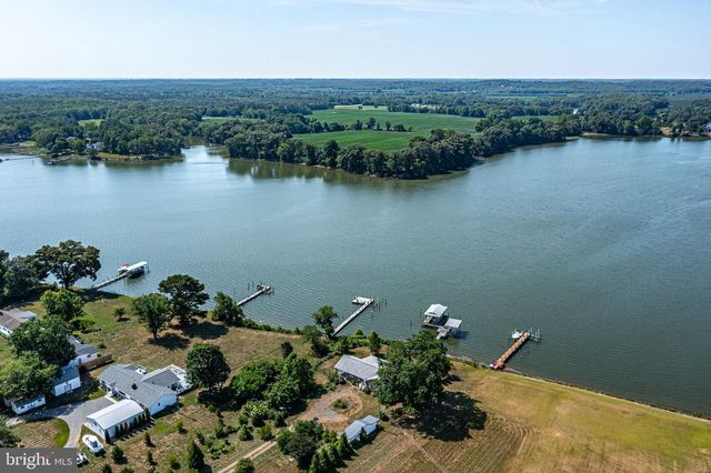 244 CHERRY ORCHARD LN, Montross, VA 22520