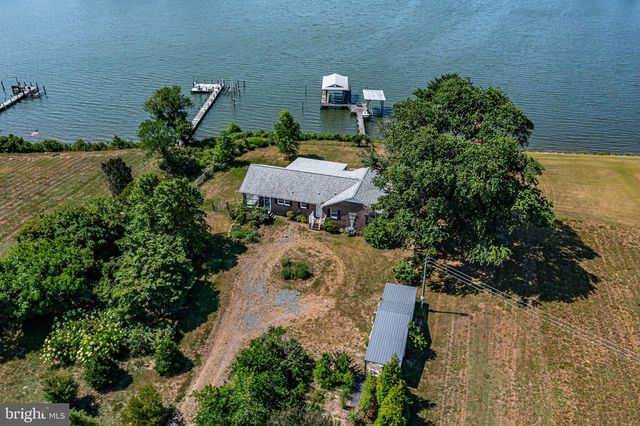 244 CHERRY ORCHARD LN, Montross, VA 22520
