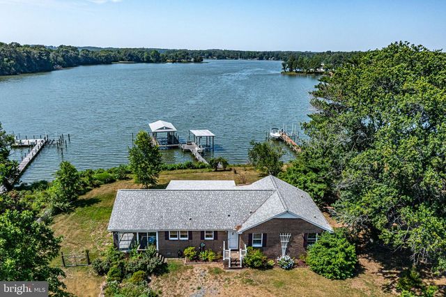 244 CHERRY ORCHARD LN, Montross, VA 22520