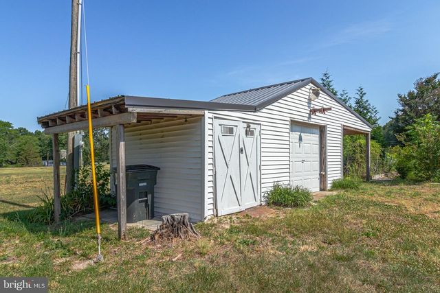 244 CHERRY ORCHARD LN, Montross, VA 22520