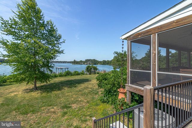 244 CHERRY ORCHARD LN, Montross, VA 22520