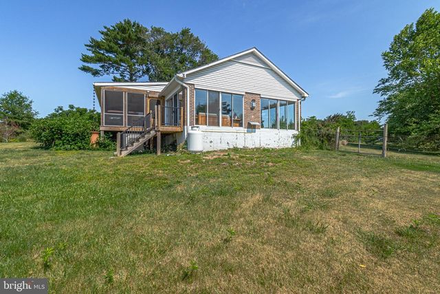244 CHERRY ORCHARD LN, Montross, VA 22520
