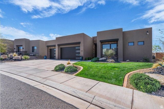 1559 W FIREPIT DR, St. George, UT 84770