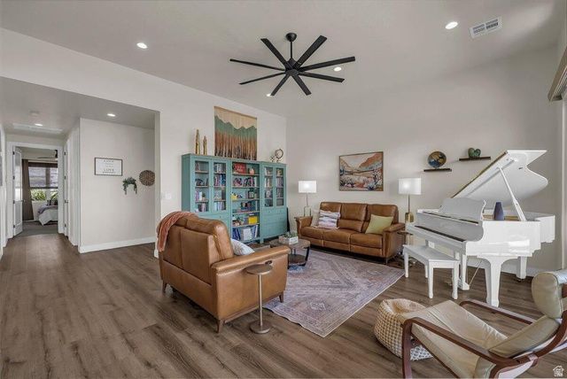 1559 W FIREPIT DR, St. George, UT 84770