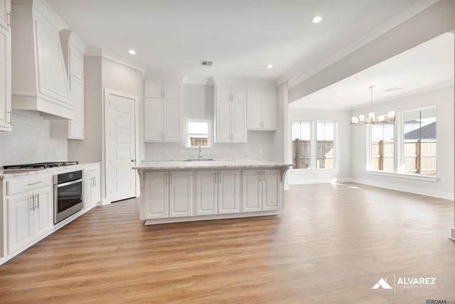 3002 Creekmere Ln, Saint George, LA 70810