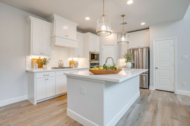2117 Eastus Lane, Fort Worth, TX 76008