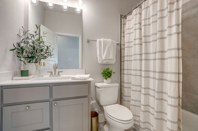 2117 Eastus Lane, Fort Worth, TX 76008