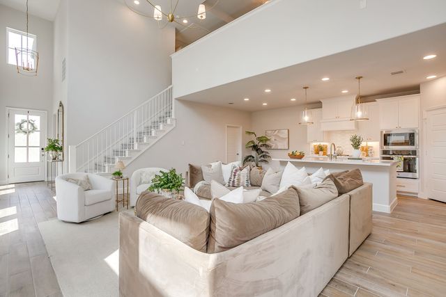 2117 Eastus Lane, Fort Worth, TX 76008