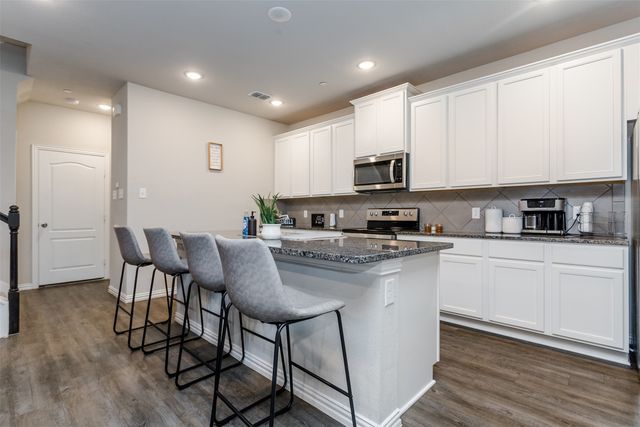 1270 Alamo Drive, Lewisville, TX 75077
