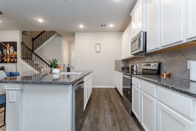 1270 Alamo Drive, Lewisville, TX 75077