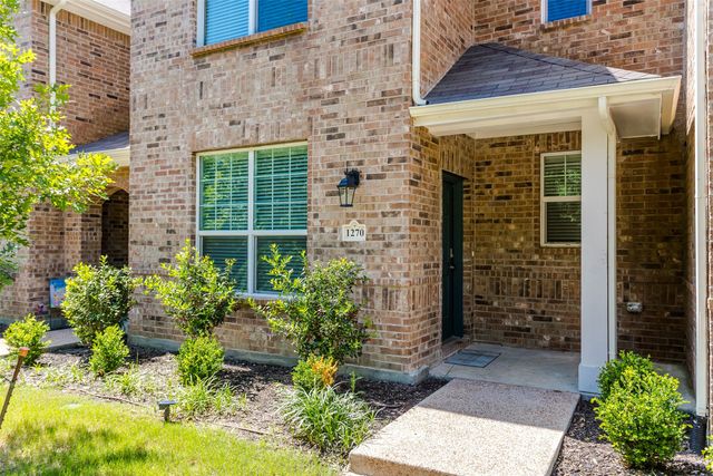 1270 Alamo Drive, Lewisville, TX 75077
