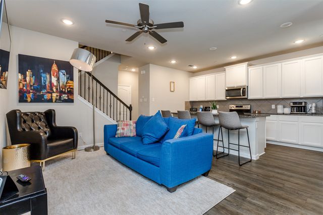 1270 Alamo Drive, Lewisville, TX 75077