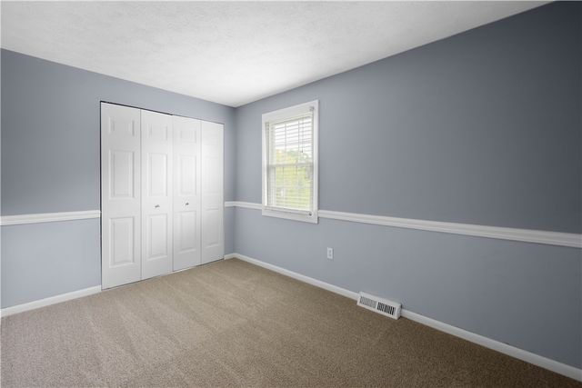 1220 Tiffany Circle, Upper St Clair, PA 15241