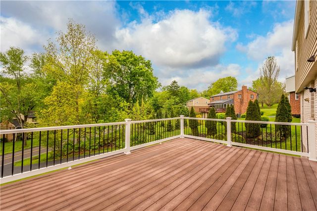 1220 Tiffany Circle, Upper St Clair, PA 15241