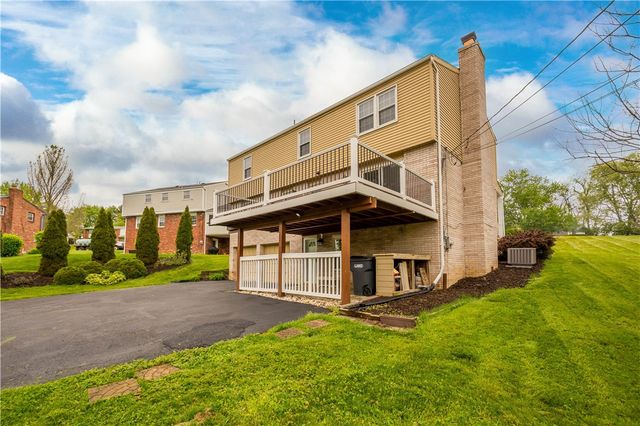 1220 Tiffany Circle, Upper St Clair, PA 15241