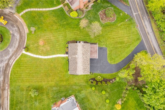 1220 Tiffany Circle, Upper St Clair, PA 15241