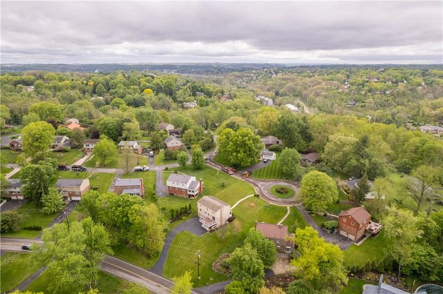1220 Tiffany Circle, Upper St Clair, PA 15241