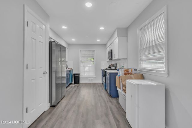 1038 Hearthstone Drive, Lakewood, NJ 08701