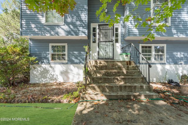 1038 Hearthstone Drive, Lakewood, NJ 08701