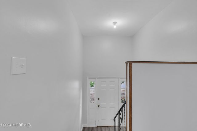 1038 Hearthstone Drive, Lakewood, NJ 08701
