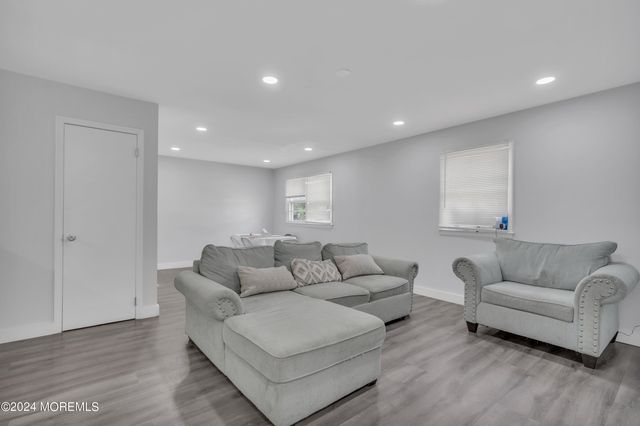 1038 Hearthstone Drive, Lakewood, NJ 08701