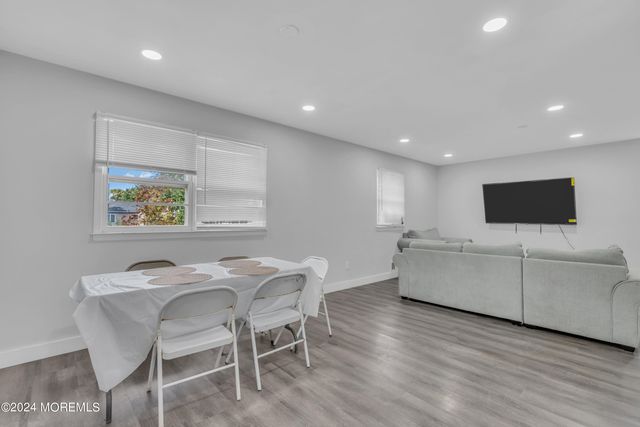 1038 Hearthstone Drive, Lakewood, NJ 08701