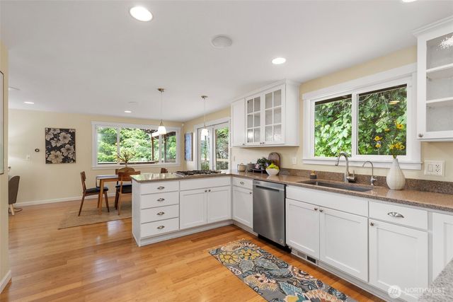 21275 Indianola Road NE, Poulsbo, WA 98370