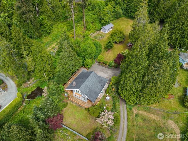 21275 Indianola Road NE, Poulsbo, WA 98370