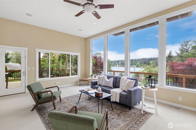 21275 Indianola Road NE, Poulsbo, WA 98370