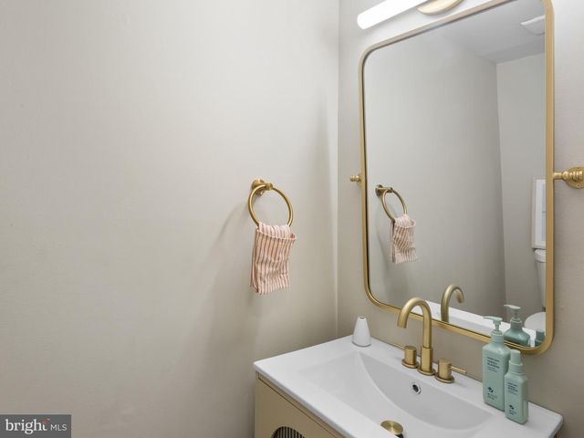1605 NEW WINDSOR CT, Crofton, MD 21114