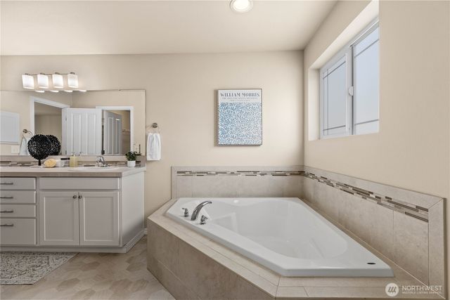 8503 125th Street Ct E, Puyallup, WA 98373
