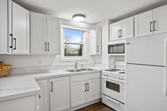 N3358 Hawthorn ROAD, Lake Geneva, WI 53147