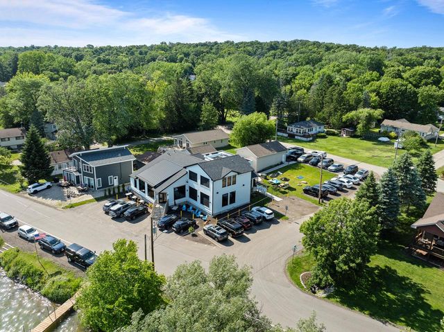 N3358 Hawthorn ROAD, Lake Geneva, WI 53147
