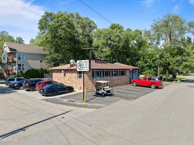 N3358 Hawthorn ROAD, Lake Geneva, WI 53147