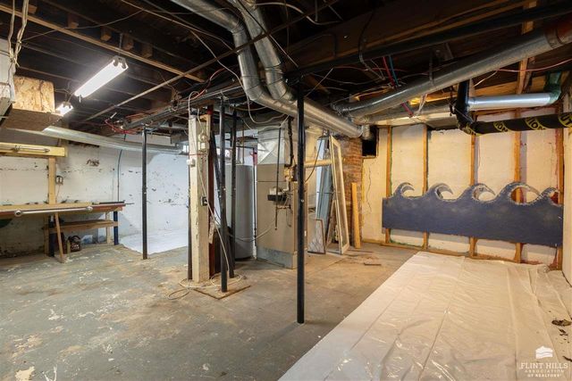 711 Osage, Manhattan, KS 66502