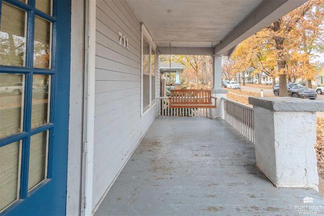 711 Osage, Manhattan, KS 66502