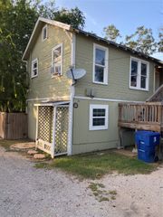 1307 Coggin Avenue, Brownwood, TX 76801